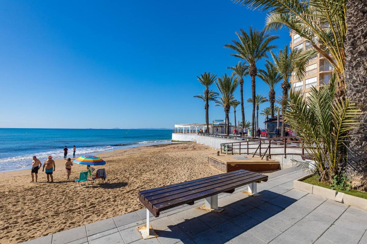 Herverkoop - Appartement  - Torrevieja - Playa de Los Locos-Curva del Palangre