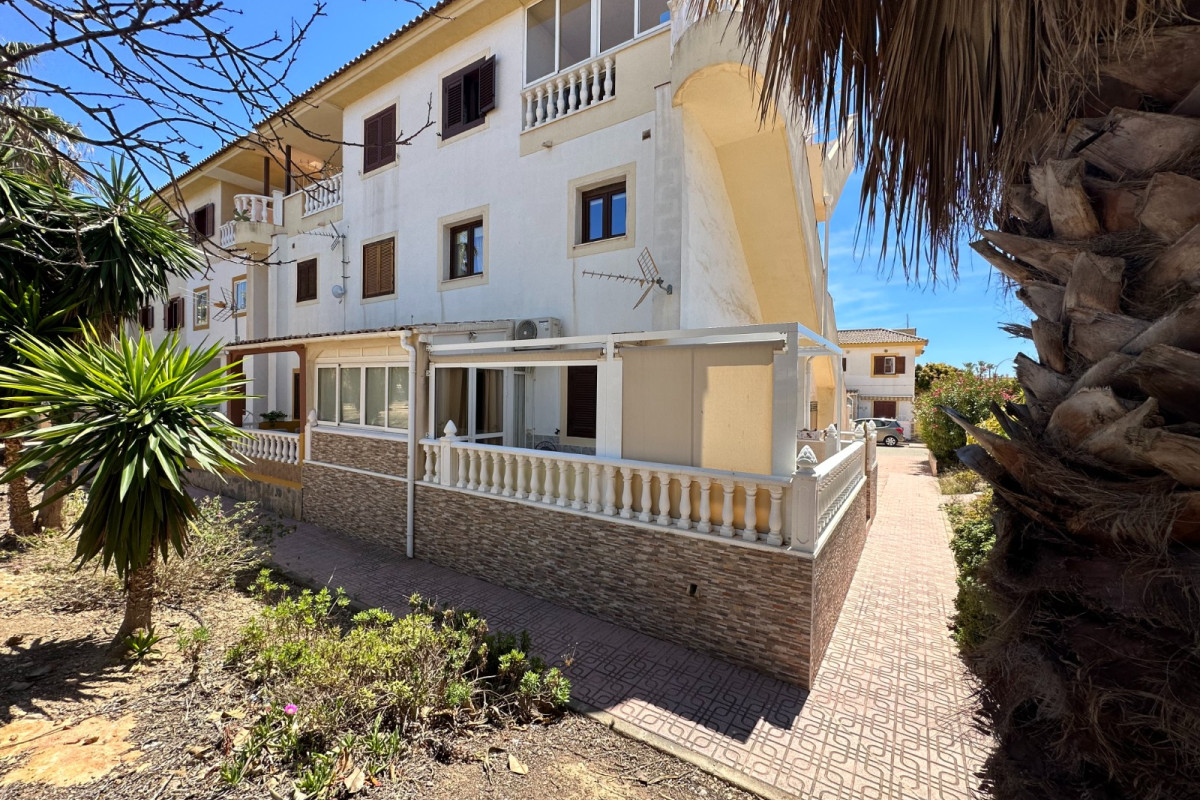 Resale - Apartment  - Orihuela Costa - Playa Flamenca