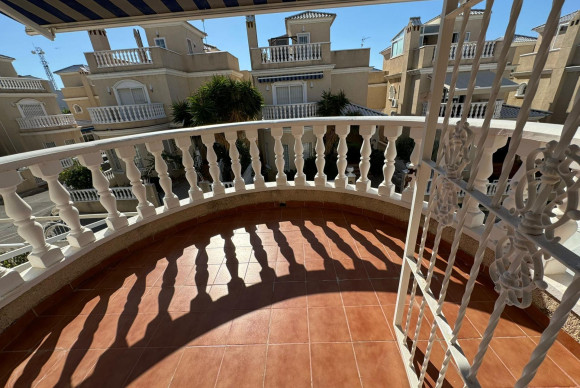 Resale - House - Orihuela Costa - La Florida