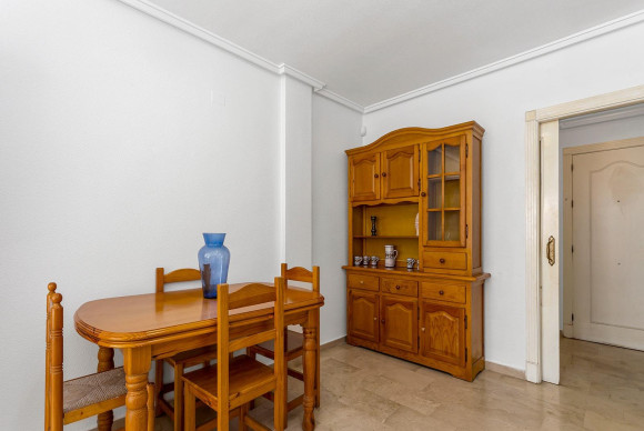 Resale - Apartment  - Torrevieja - La Mata pueblo