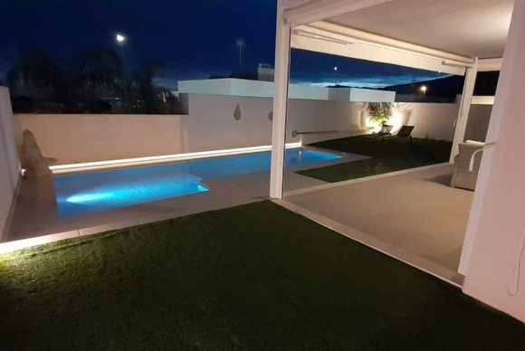 Resale - Villa - Finestrat - Balcón de finestrat