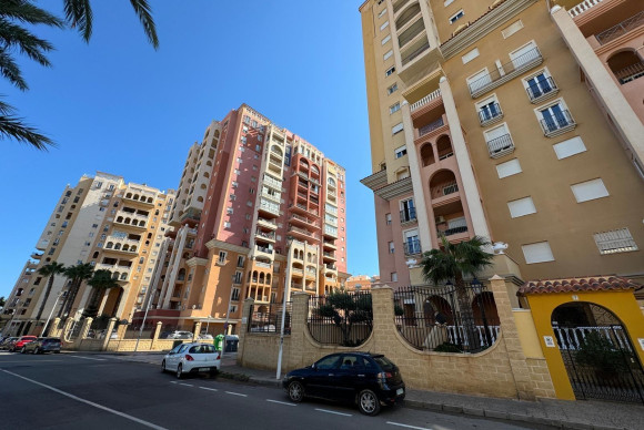 Resale - Apartment  - Torrevieja - Los Frutales