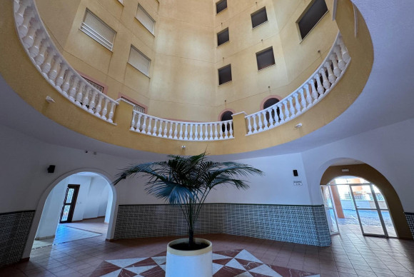 Resale - Apartment  - Torrevieja - Los Frutales