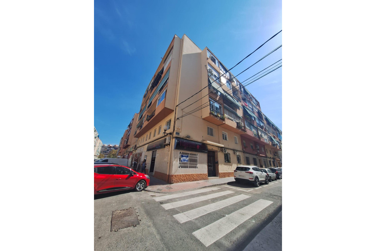 Reventa - Local Comercial - SAN JUAN ALICANTE - Gran via - Parque Avenidas