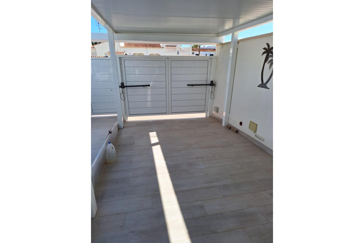 Resale - Villa de Lujo - Torrevieja - La siesta