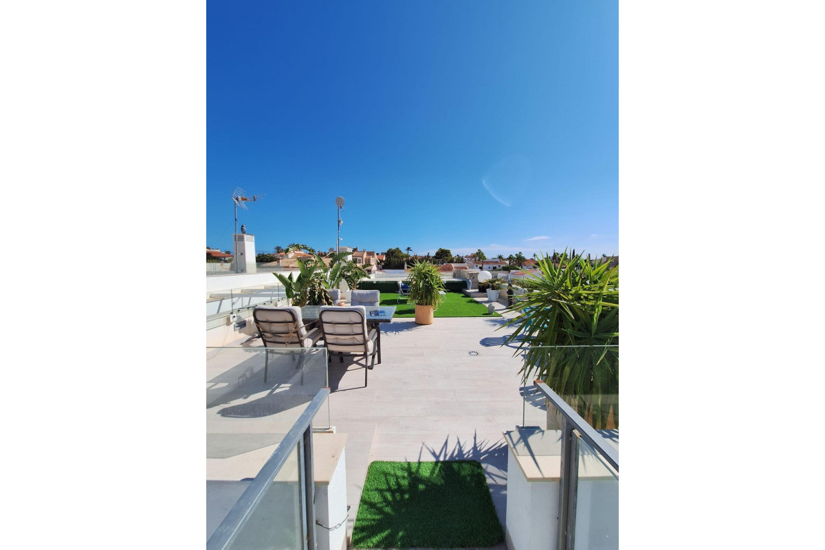 Herverkoop - LUXE VILLA - Torrevieja - La siesta