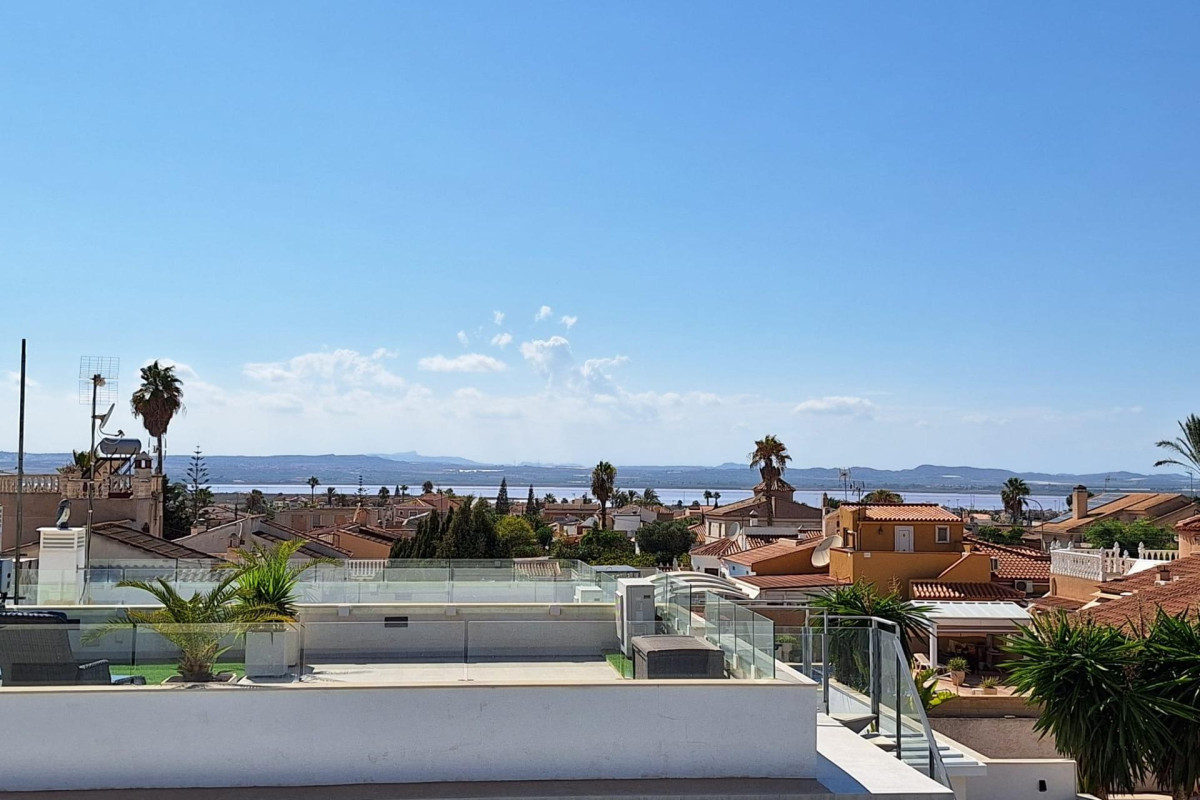 Reventa - Villa de Lujo - Torrevieja - La siesta