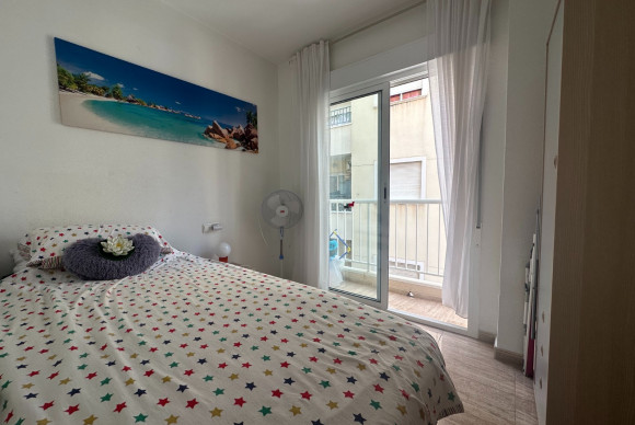 Resale - Apartment  - Torrevieja - Acequion