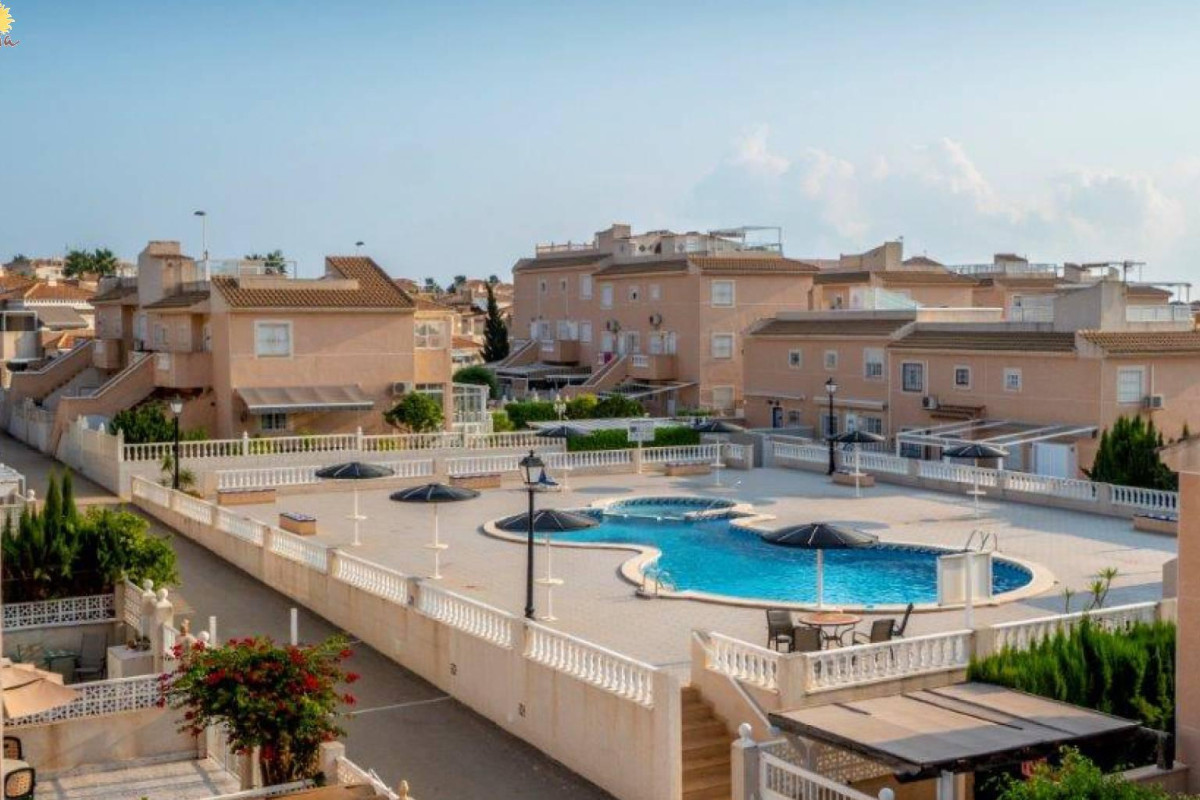 Herverkoop - Appartement  - Torrevieja - Aguas nuevas 2