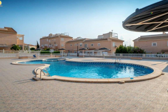 Herverkoop - Appartement  - Torrevieja - Aguas nuevas 2