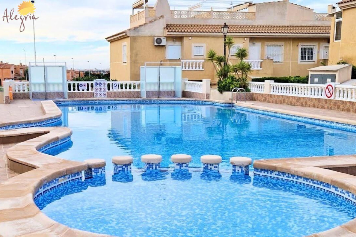 Herverkoop - Appartement  - Torrevieja - Aguas nuevas 2