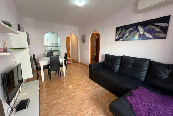 Resale - Apartment  - Torrevieja - Estacion de autobuses