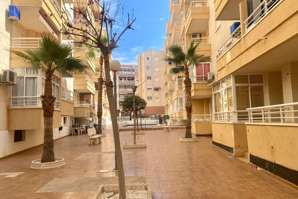 Herverkoop - Appartement  - Torrevieja - Playa del cura