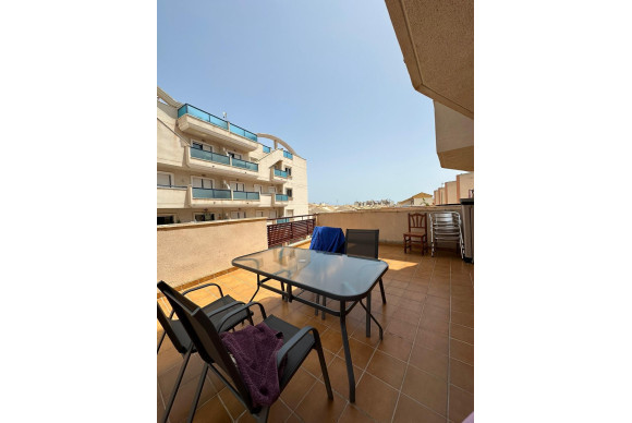 Resale - Apartment  - Orihuela Costa - Campoamor