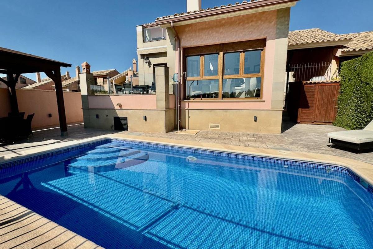 Resale - Villa - Algorfa - La Finca Golf Resort