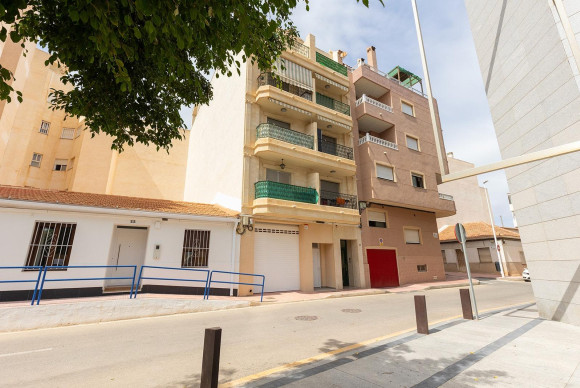 Resale - Apartment  - Torrevieja - La Mata