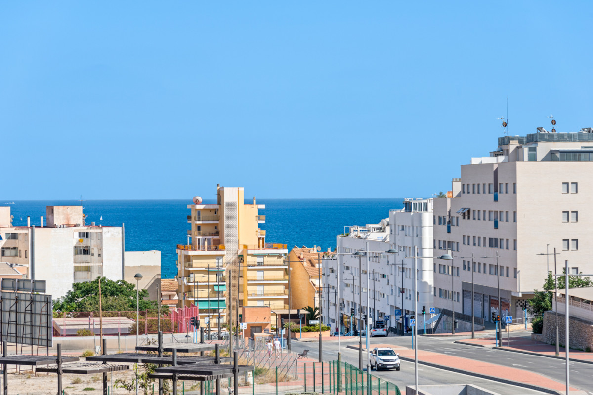 Reventa - Apartamento / piso - El Campello - El Amerador