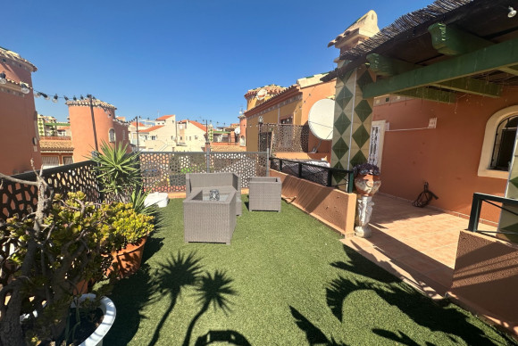 Resale - Villa - Orihuela Costa - Playa Flamenca