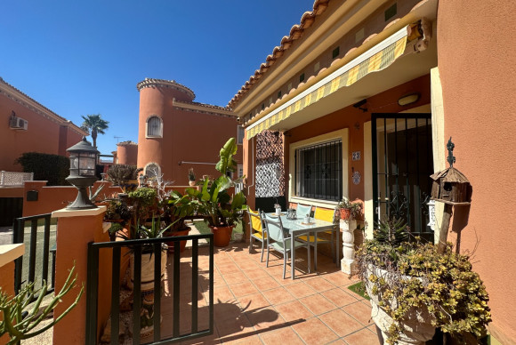 Resale - Villa - Orihuela Costa - Playa Flamenca