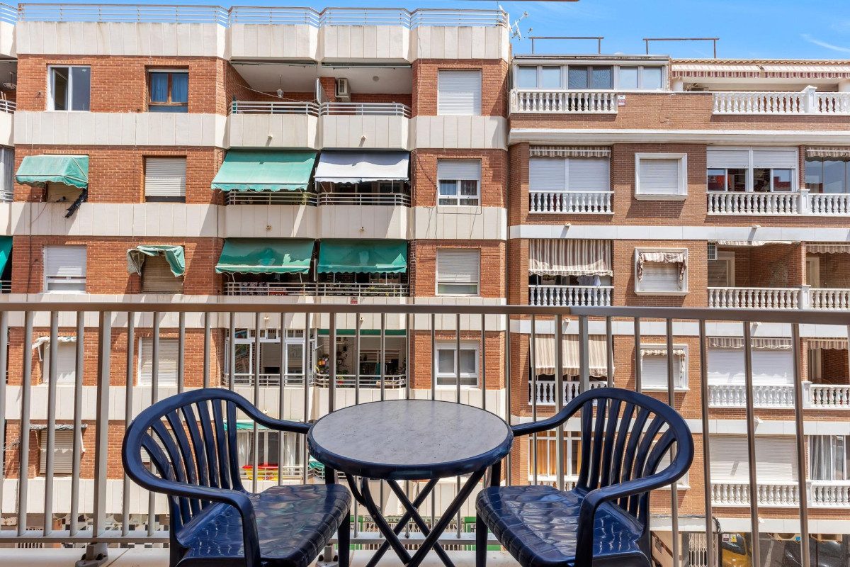 Resale - Flat - Torrevieja - Acequion