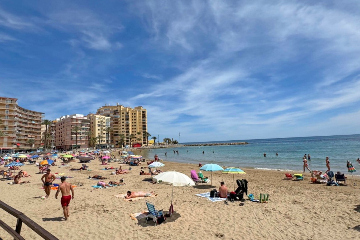 Resale - Apartment  - Torrevieja - Playa del Cura