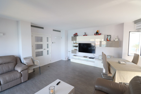 Resale - Apartment  - Torrevieja - Playa Del Cura