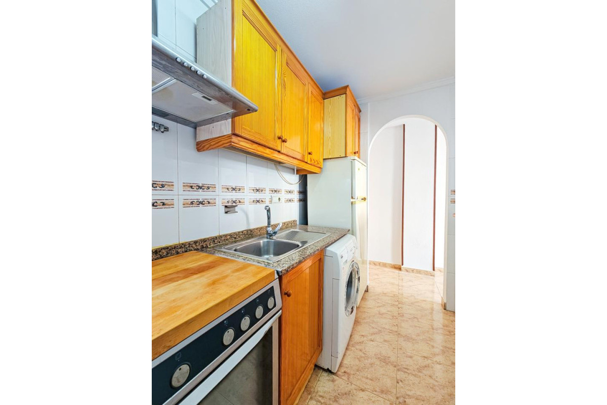 Reventa - Apartamento / piso - Torrevieja - Calle San Pascual, 289, 03182