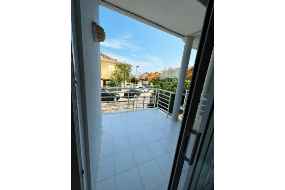 Resale - Town House - Oliva