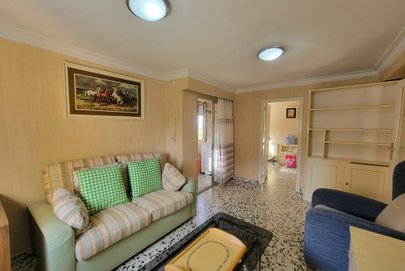 Resale - Apartment  - Madrid - San blas