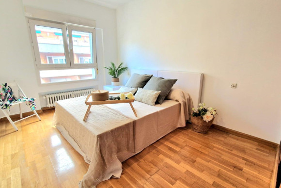 Herverkoop - Appartement  - Oviedo - C. naranco