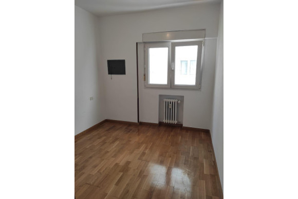 Resale - Apartment  - Oviedo - C. naranco