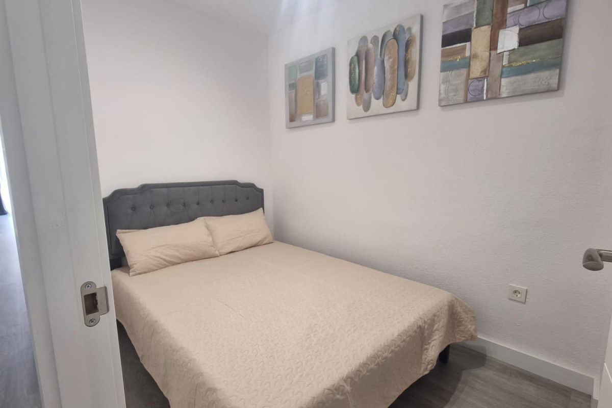 Resale - Apartment  - Torrevieja - Centro