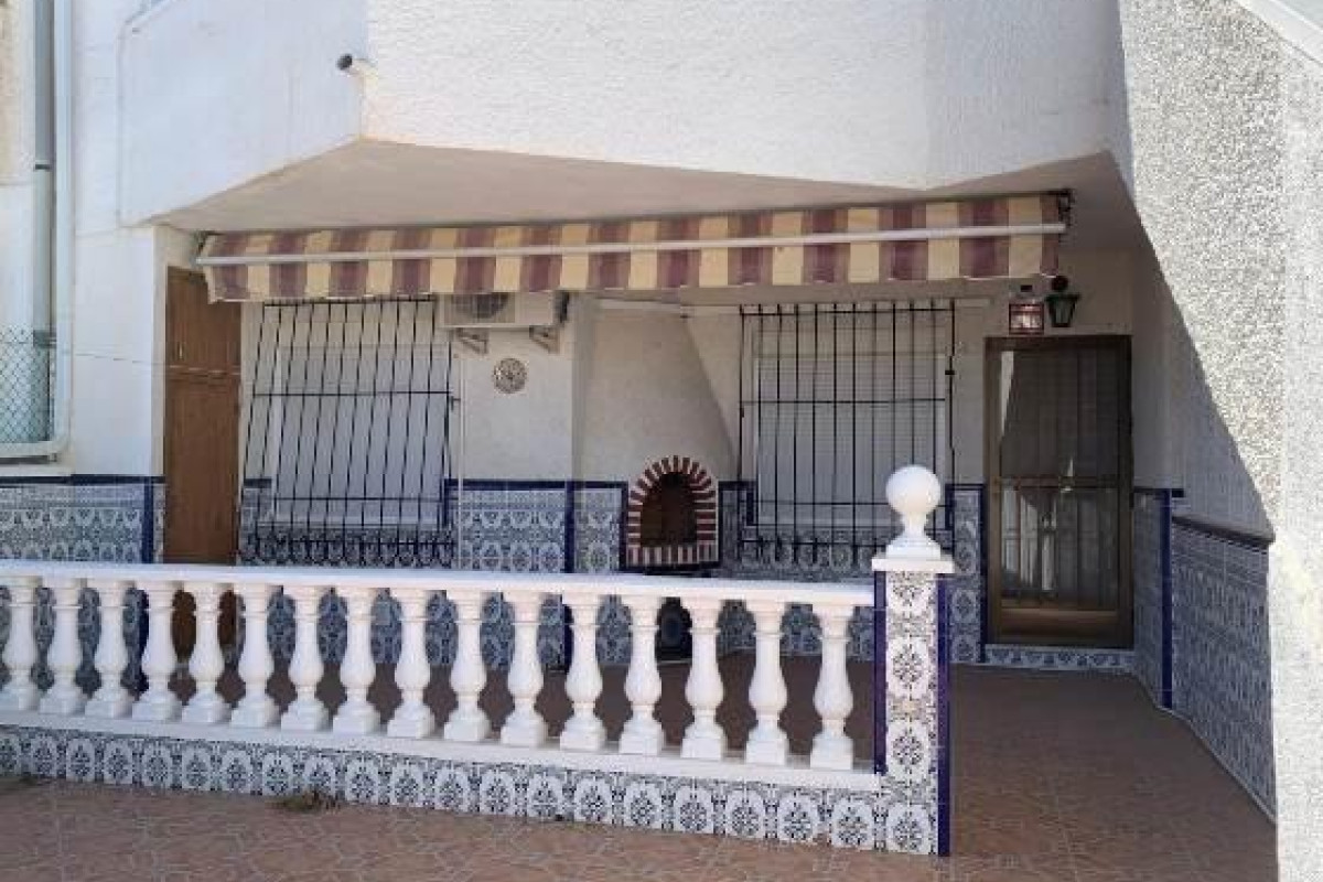 Resale - Apartment  - Orihuela Costa - La Regia