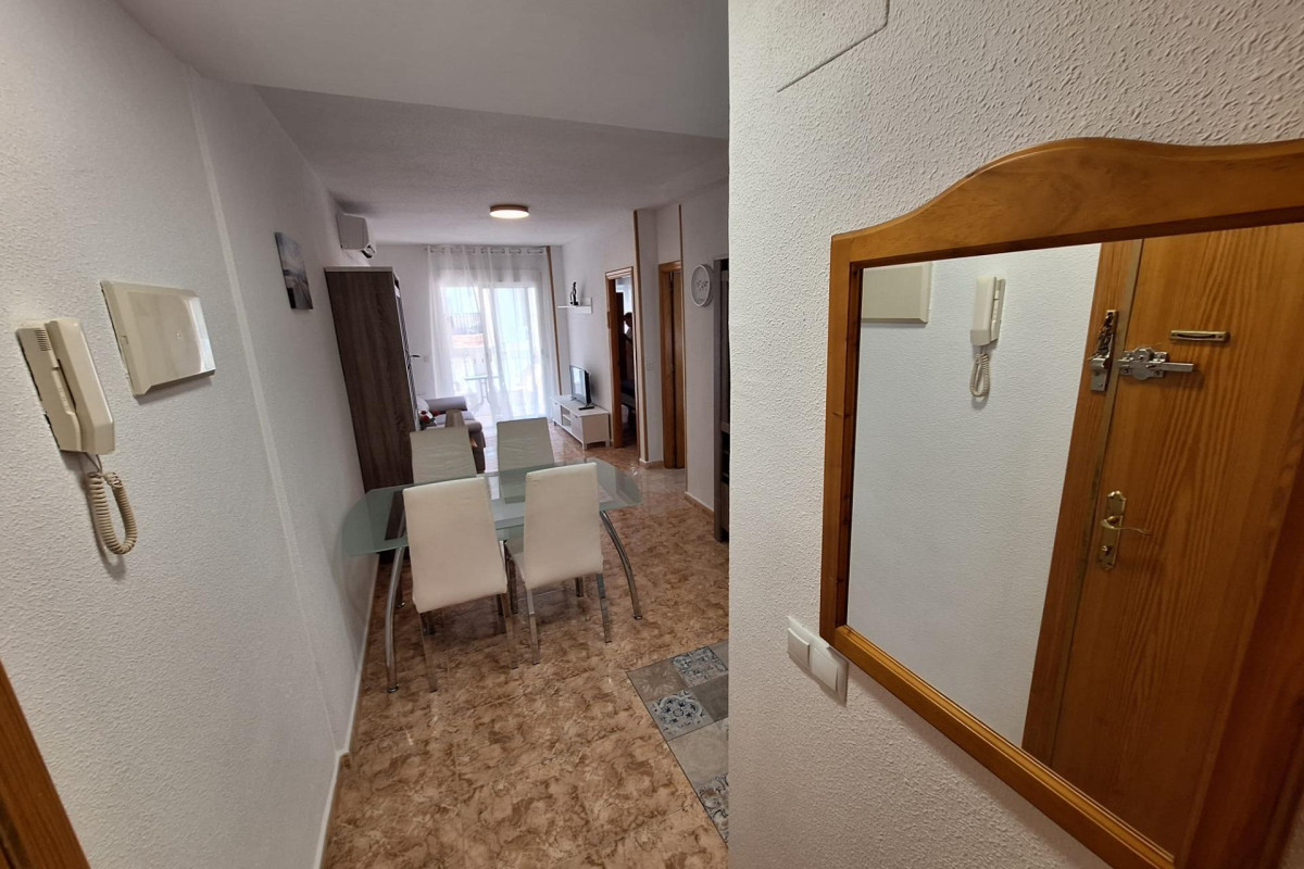 Alquiler a largo plazo - Apartamento / piso - Torrevieja - Playa del cura