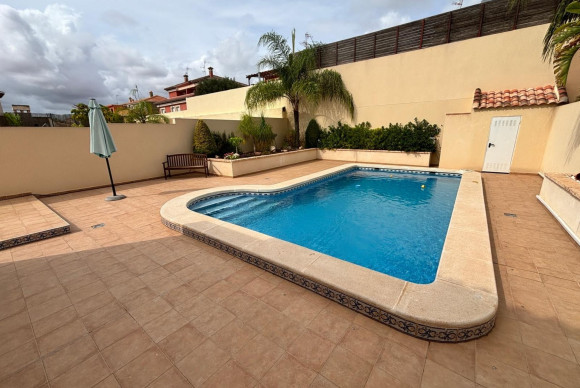 Reventa - Detached House / Villa - Torrevieja Centro - Torrevieja