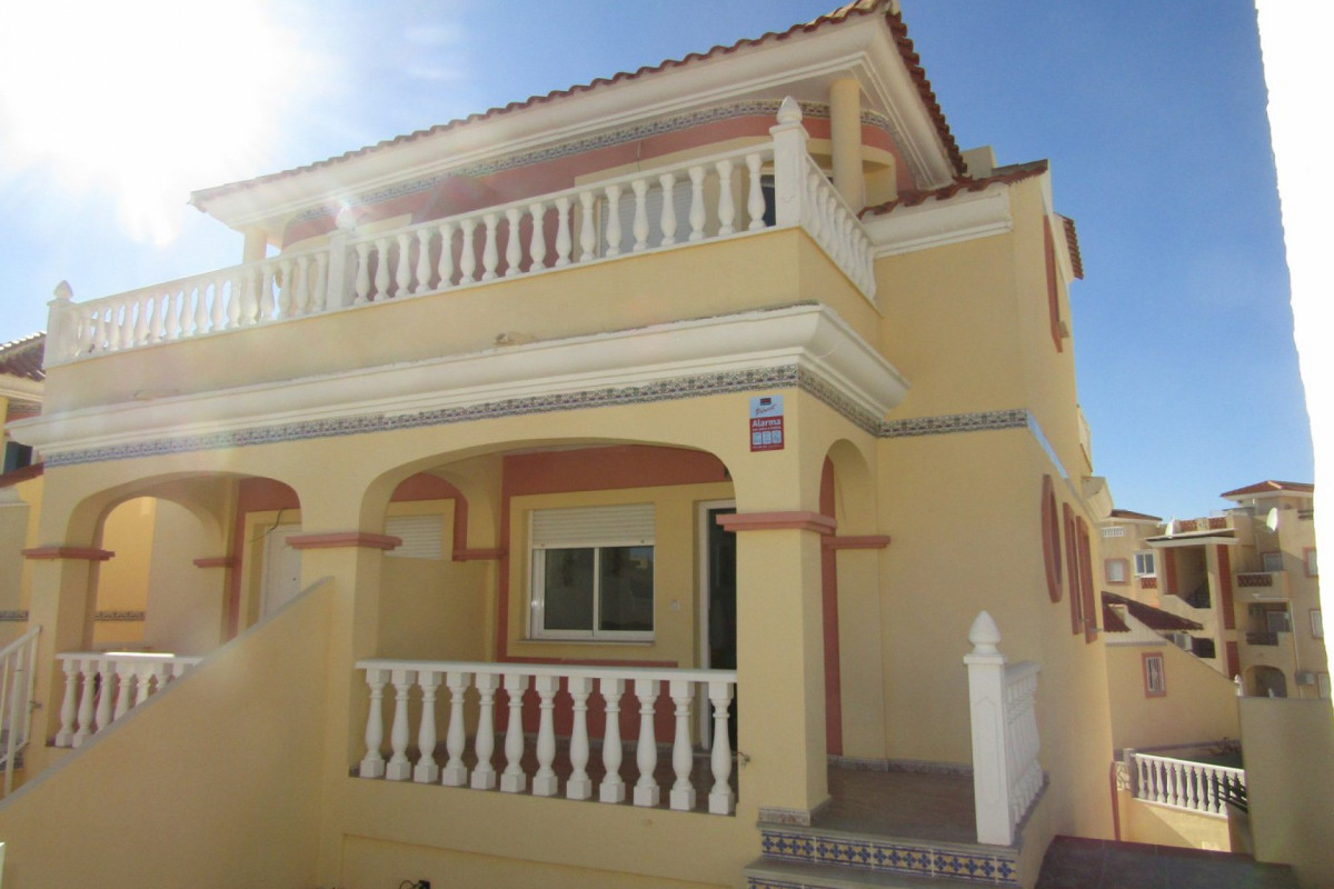 Resale - Town House - Villamartin - Villamartín