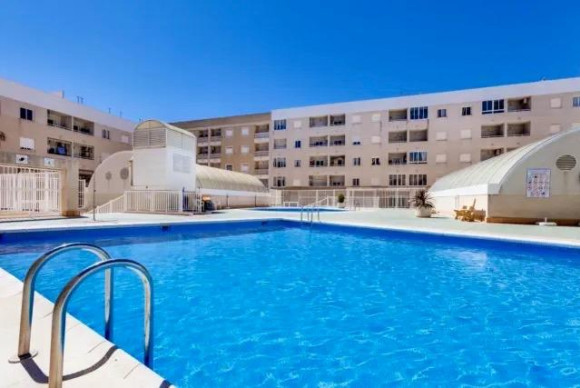 Resale - Apartment  - Torrevieja - Centro