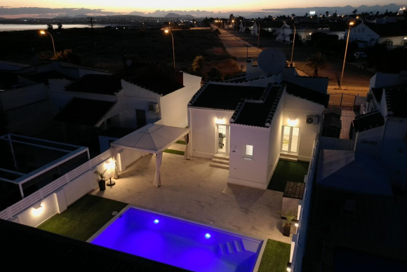 Reventa - Villa - Torrevieja - San luis