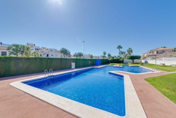 Resale - House - Orihuela Costa - Los Dolses