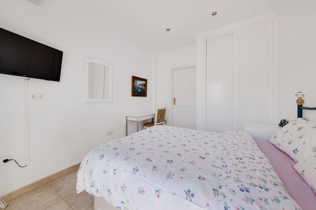 Resale - House - Orihuela Costa - Los Dolses