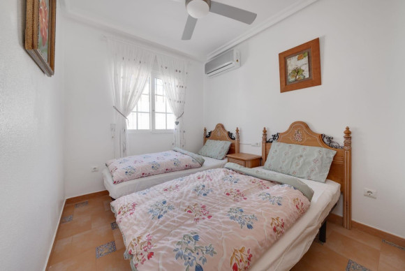 Resale - House - Orihuela Costa - Los Dolses