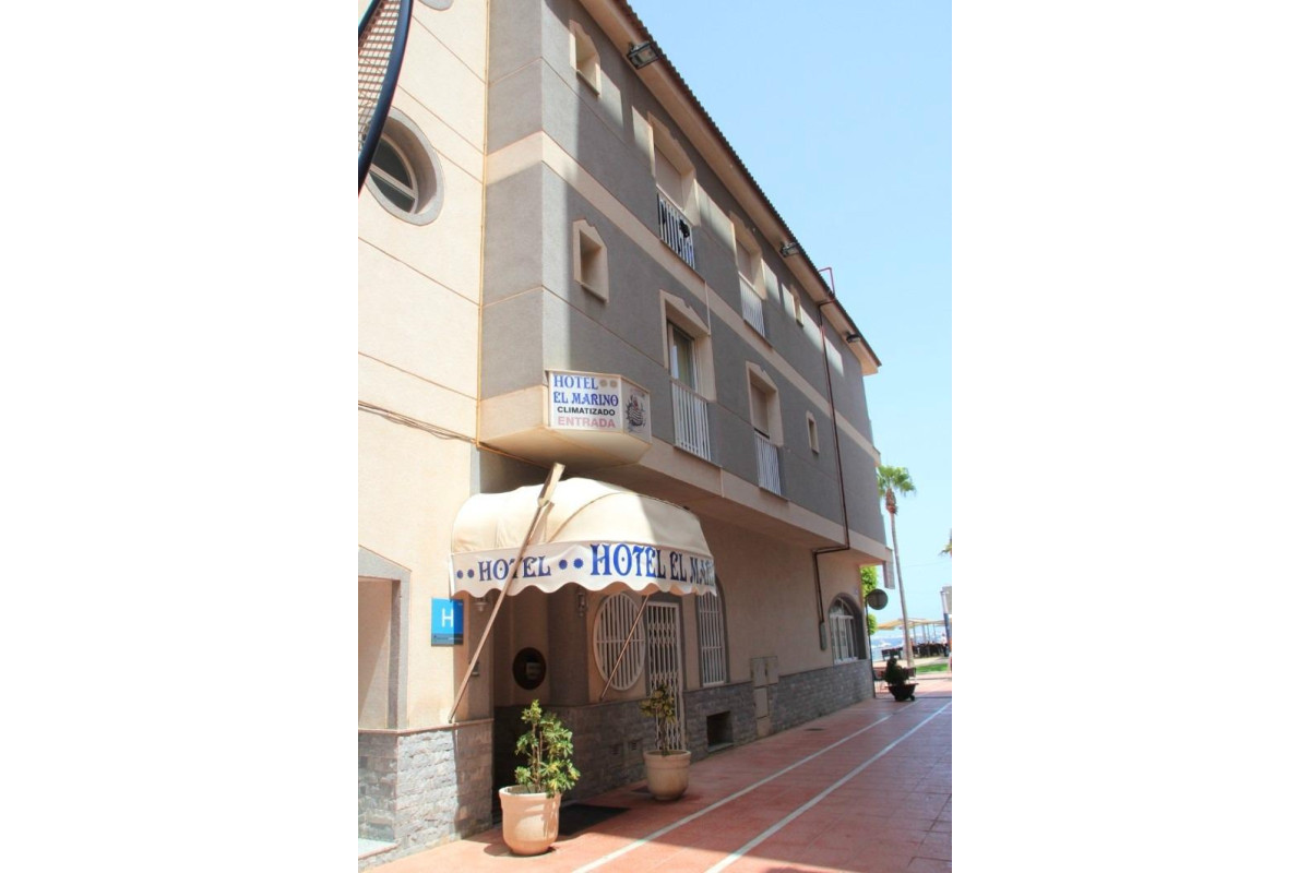 Resale - Hotel - Santiago de la ribera - Centro