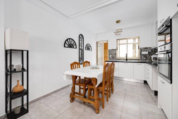 Revente - Appartement - Torrevieja - Acequion