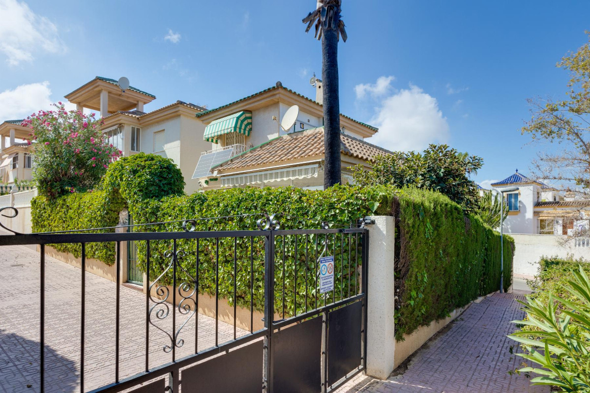 Resale - Bungalow - Orihuela Costa - Los Altos