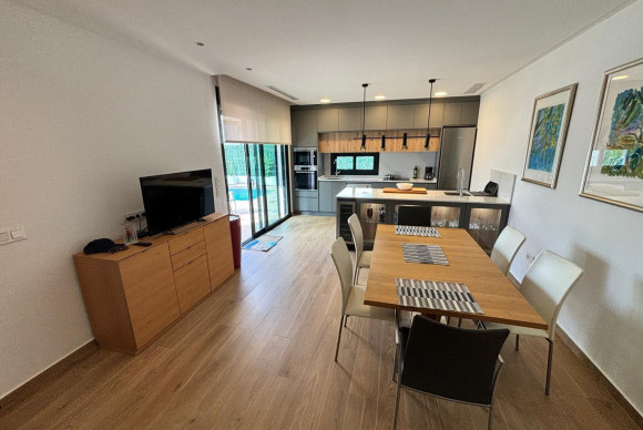 Resale - Villa Detached - Ciudad Quesada