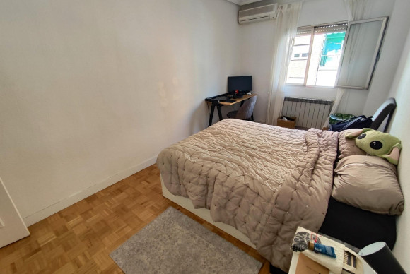 Revente - Appartement - Madrid - Comillas