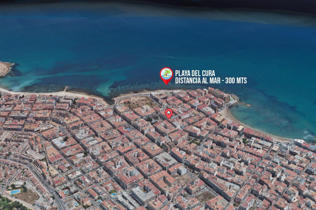 Resale - Apartment  - Torrevieja - Playa del cura