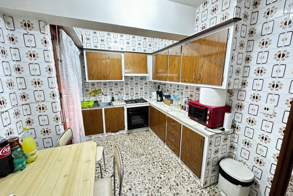 Resale - Apartment  - Torrevieja - Playa del cura