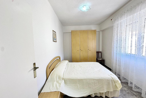 Resale - Apartment  - Torrevieja - Playa del cura