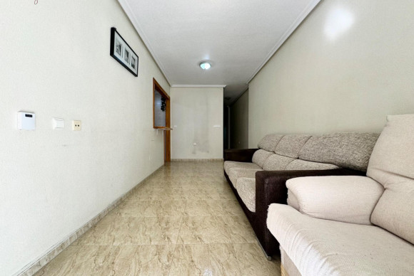 Resale - Apartment  - Torrevieja - Playa del cura